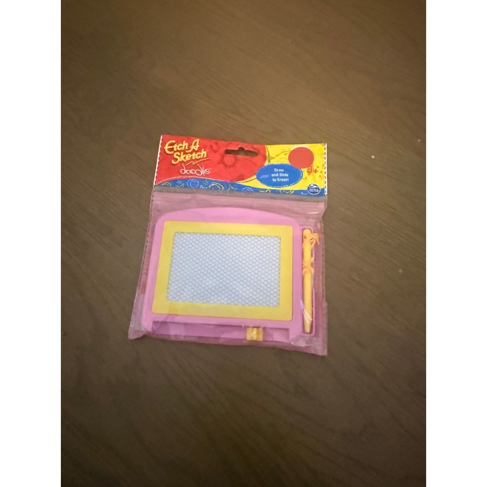 Etch A Sketch Doodle Pink Magnetic Drawing Tablet Travel Toy Spin Master NEW